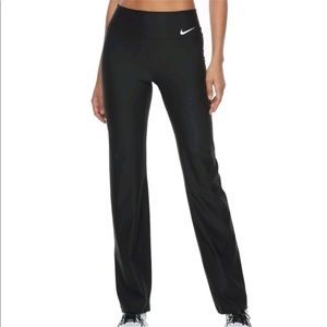 🏋🏻‍♀️ Nike power mid rise pant - size large